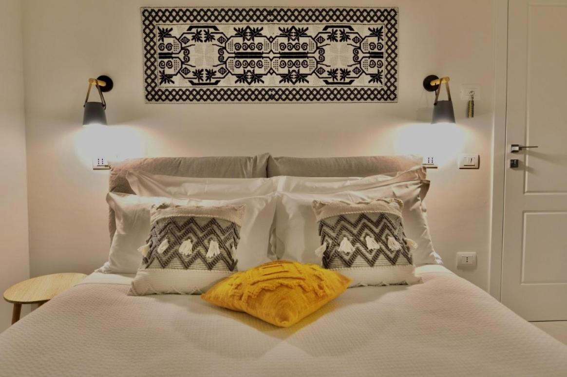 Bed and Breakfast Almari Кальяри Экстерьер фото
